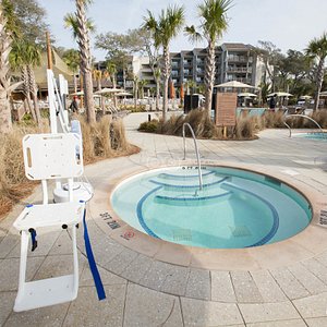 Hot Tubs at the Pool at the Omni Hilton Head Oceanfront Resort