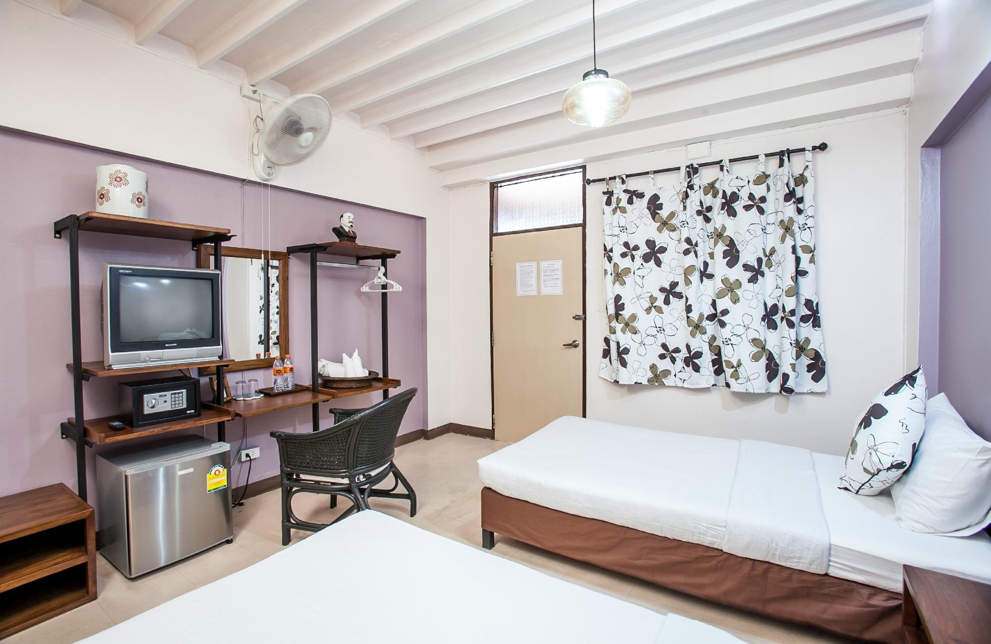 Anoma Bed and Breakfast by null
