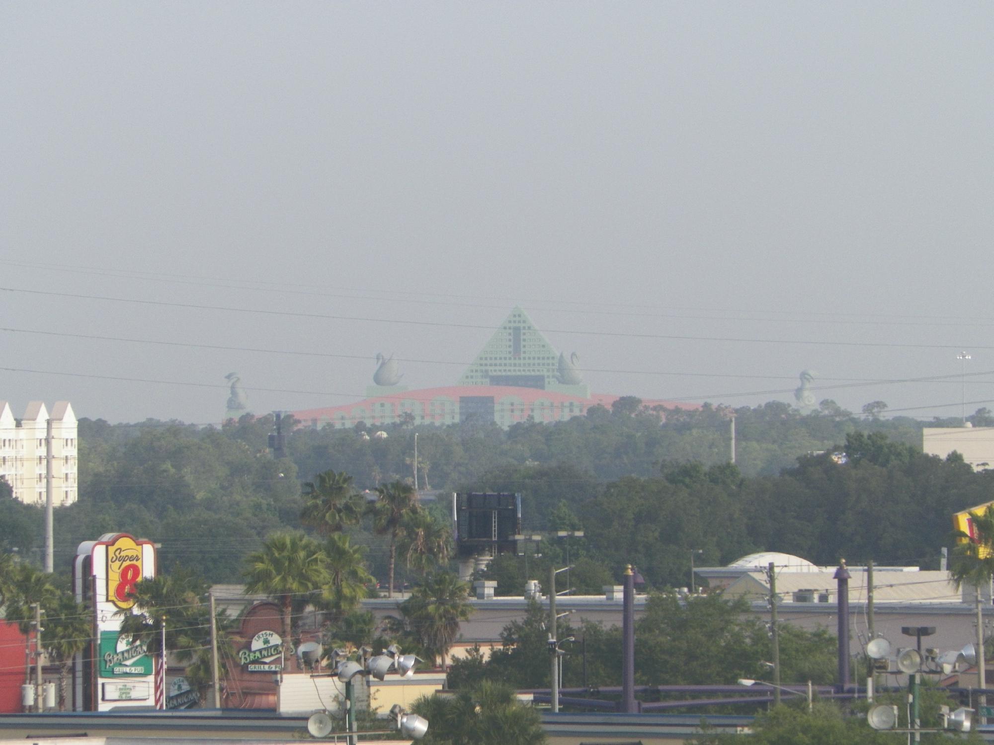 Hotel photo 61 of Comfort Suites Maingate East.