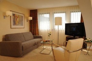 Room & Suite