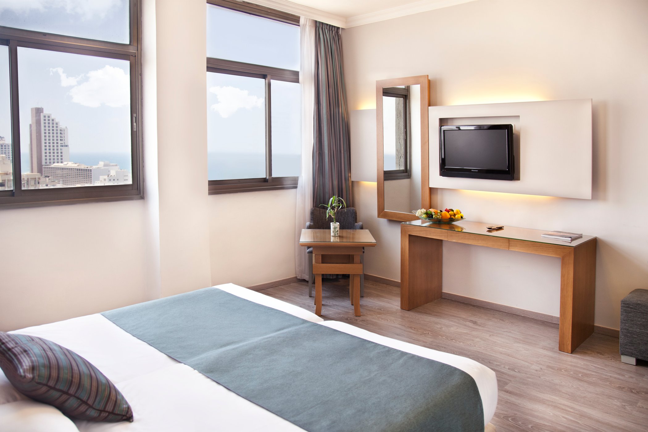 דברה בראון | Debrah Brown by Brown Hotels by null