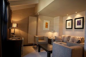 Room & Suite
