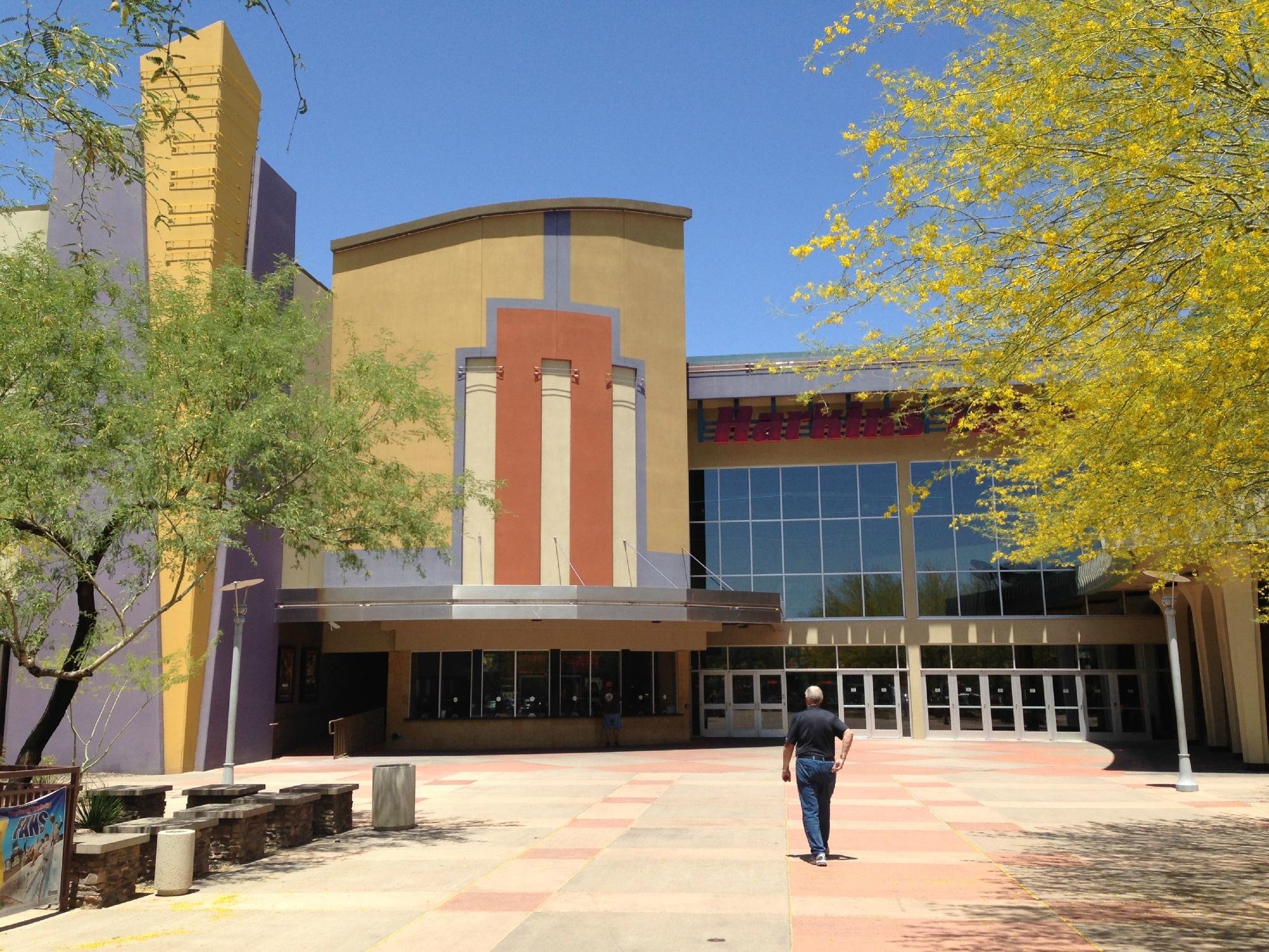 Harkins Theatres Cine Capri