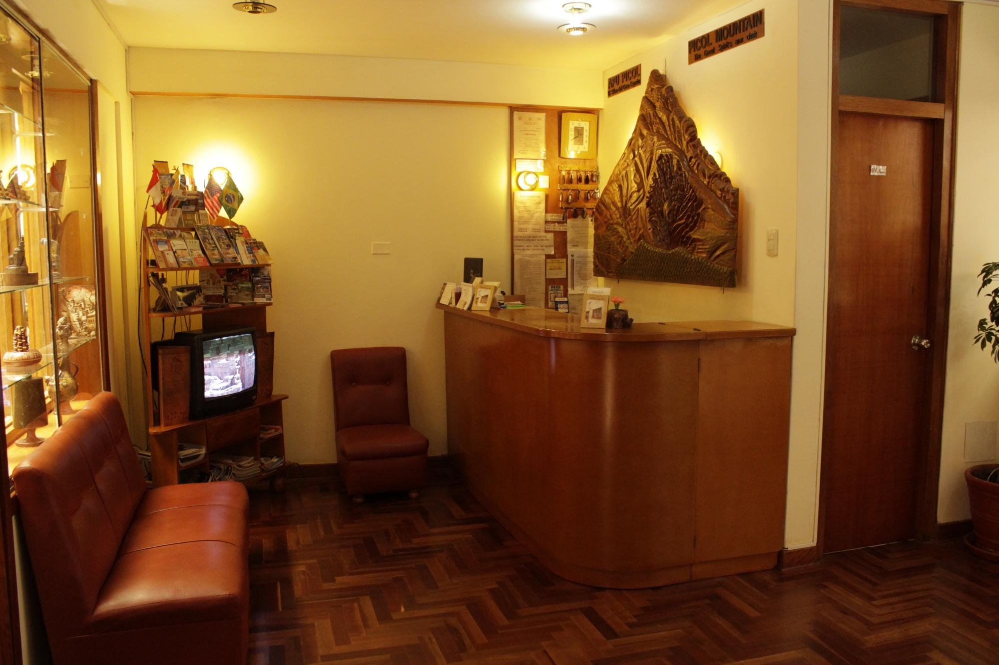 Picol Hostal by null