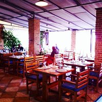 caprice kitchen bar