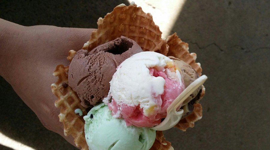 Waffle bowl at lapperts