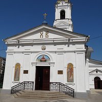 вход