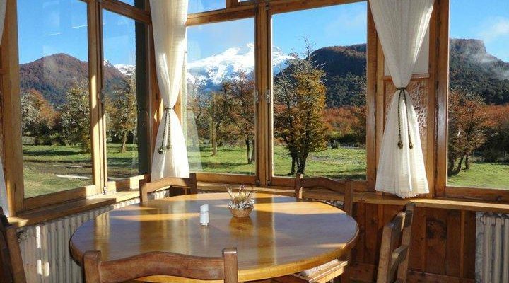 Vista del Tronador desde una de las mesas del Restaurant