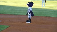 Graeter's Ice Cream Sundae in Louisville Bats hat bowl - Picture of Louisville  Slugger Field - Tripadvisor