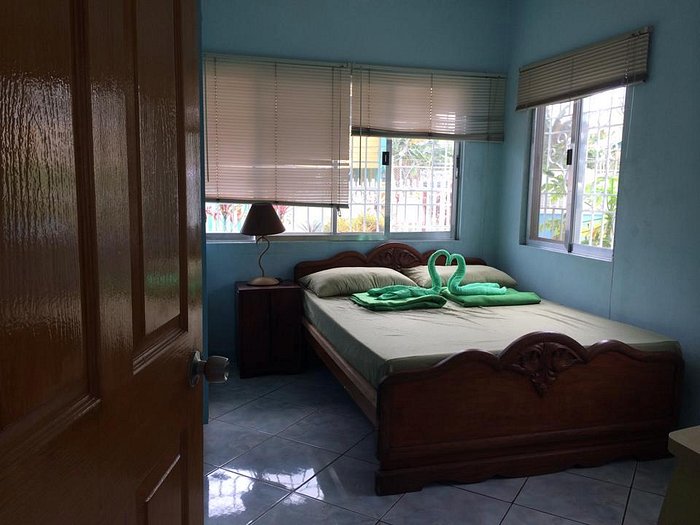 Our Melting Pot Hostel Rooms: Pictures & Reviews - Tripadvisor
