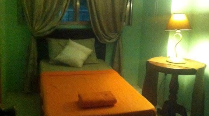Single Room, Shared Toilet & Bath