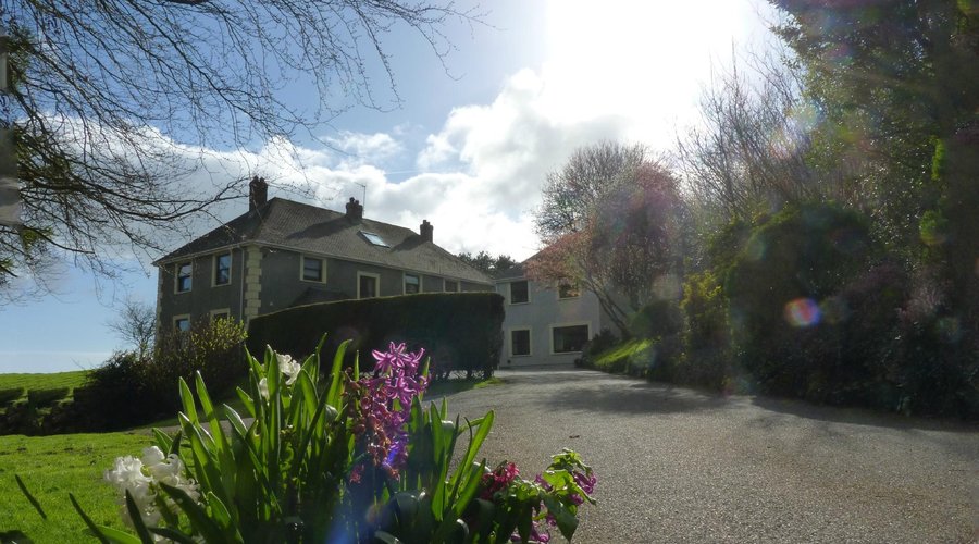 The approach to the house