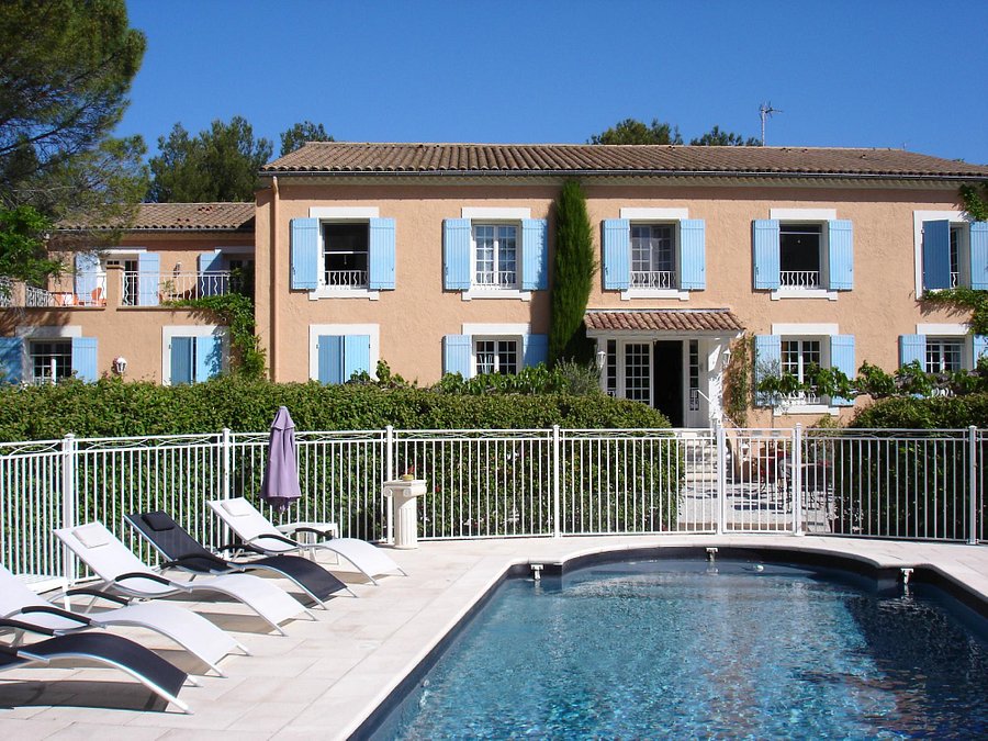 CANTO CIGALO Updated 2021 Prices, Hotel Reviews, and Photos (Saint Remy de Provence, France
