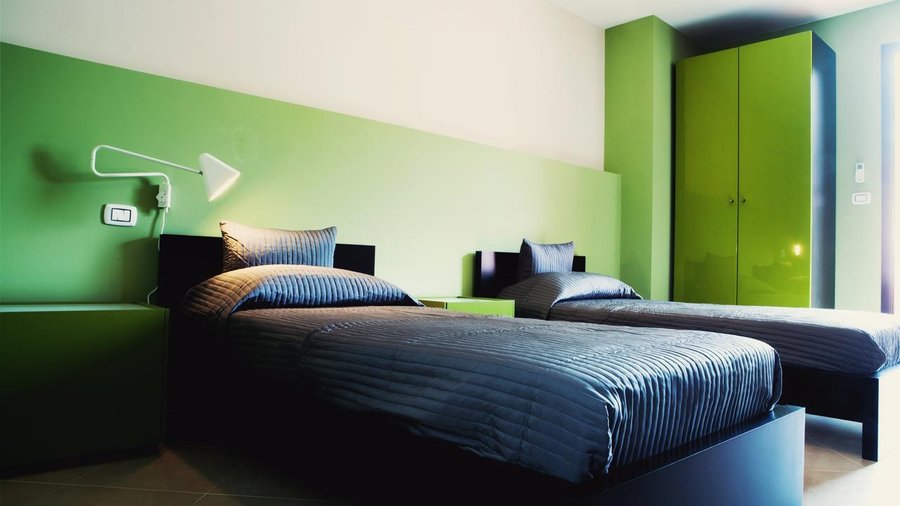 Twin Green Room