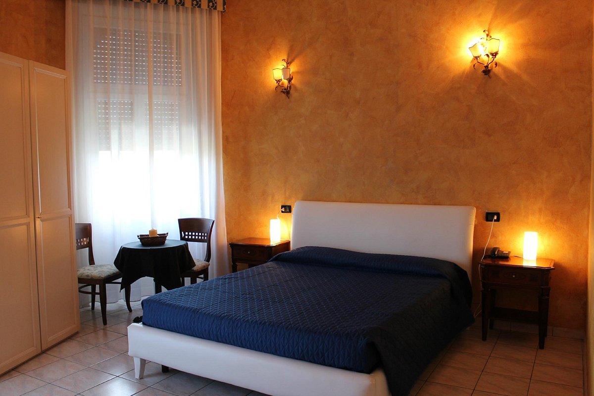Lungomare Hotel, hotel a Reggio Calabria