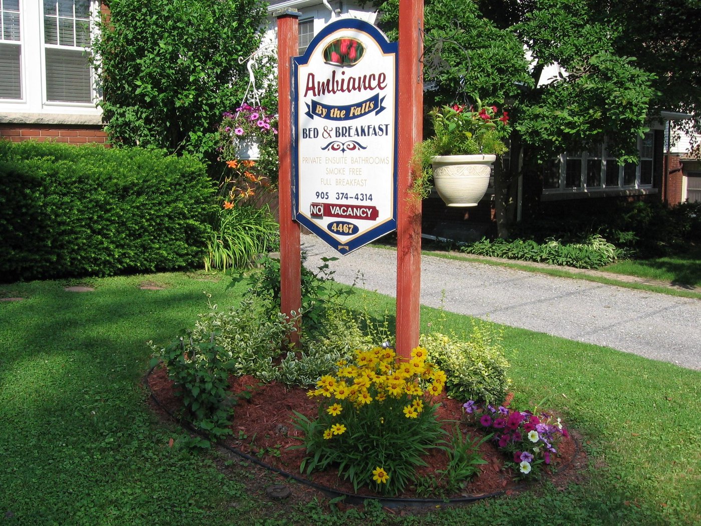 Ambiance By The Falls Bed And Breakfast Ontario Canada