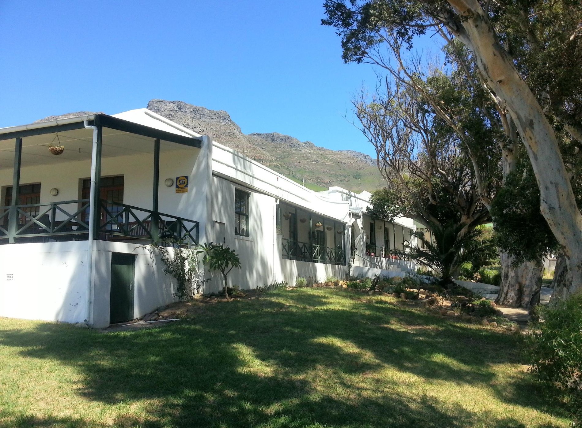 District Six Guesthouse by null