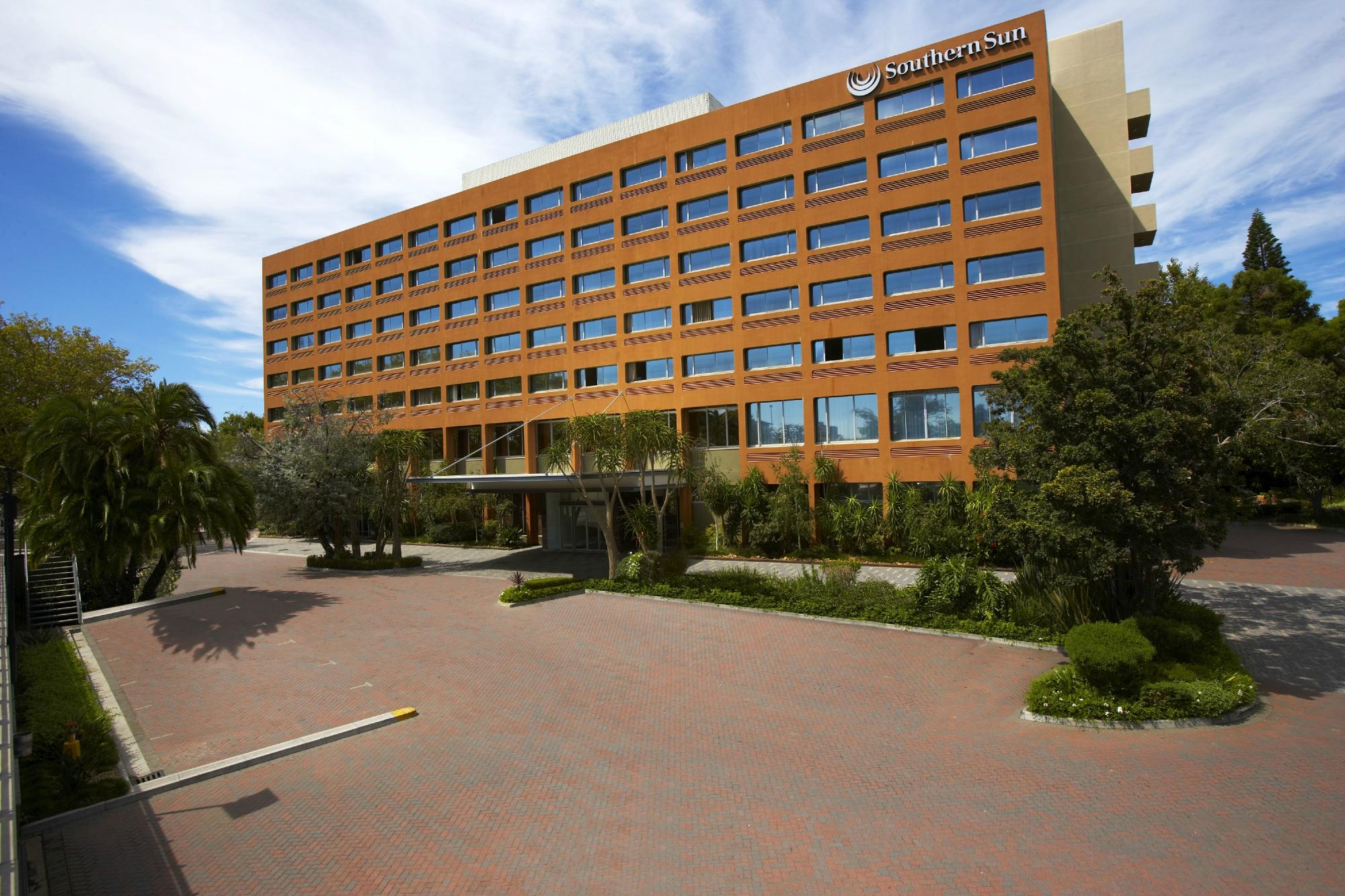 Hotel photo 1 of Southern Sun Newlands.