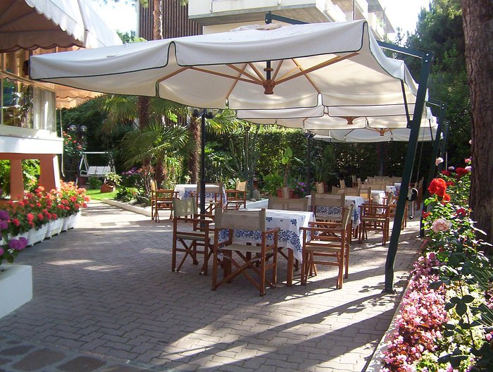 HOTEL ESCORIAL - Prices & Inn Reviews (Cervia, Italy)