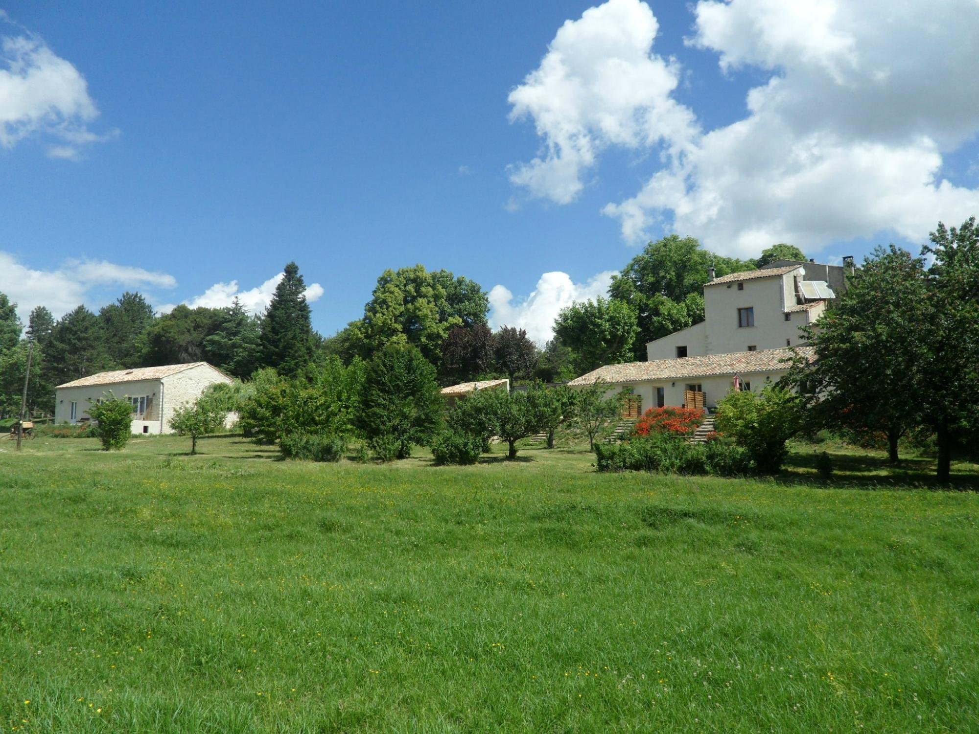 LES ÂNES DE FORCALQUIER - Prices & B&B Reviews (France)