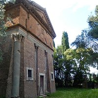 sant'urbano - esterno