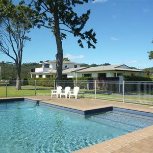 seasonal swimming pool