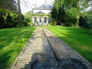 The Lynch Country House in Somerton, image may contain: Grass, Garden, Park, Villa