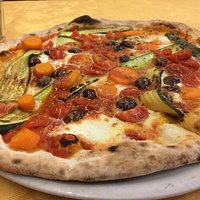 Pizza scelta con bufala e verdure scelte super !!!