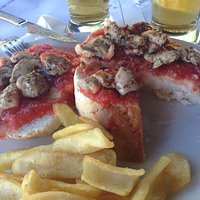 Montadito de churrasco de pollo