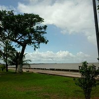 Arvorés da Orla do Araxá