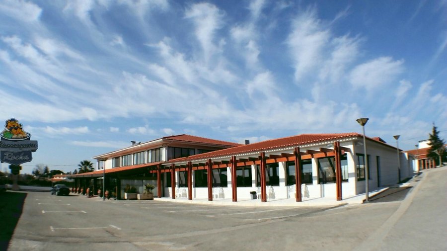 .Exterior restaurante