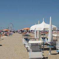 Bellooooooooooooo e il bagnino ( sono 2) vanta una grande esperienza