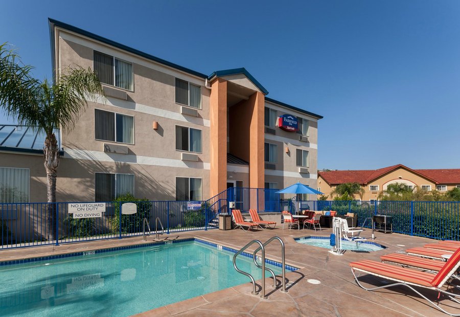 FAIRFIELD INN SANTA CLARITA VALENCIA desde  2 731  California