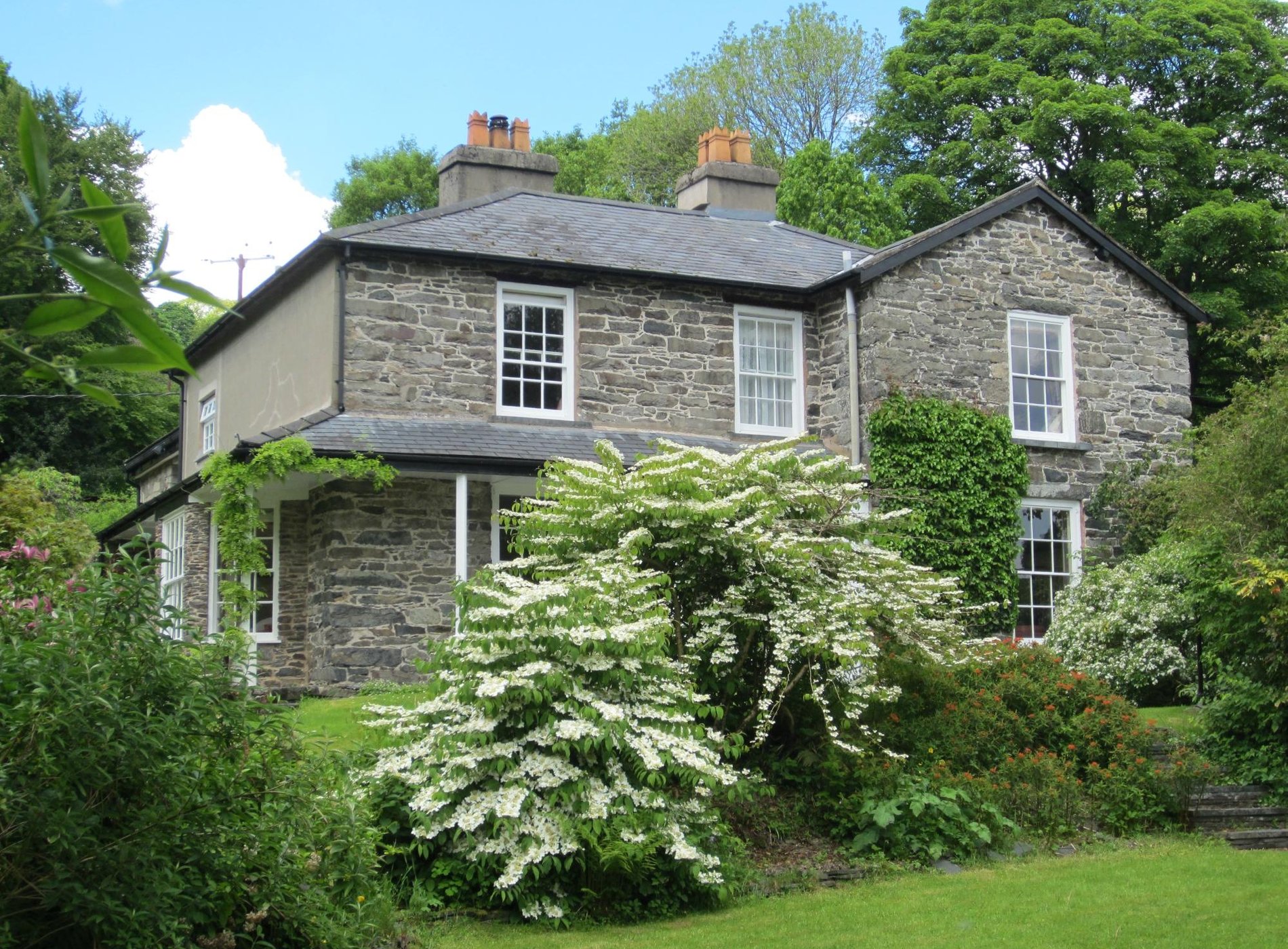 Abercelyn Cottages by null