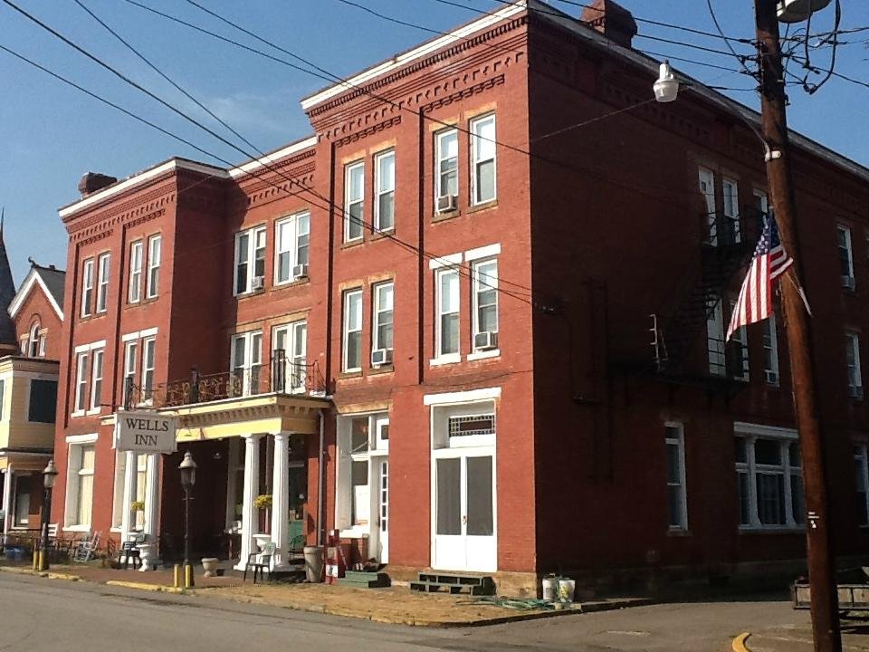 THE WELLS INN - Reviews (Sistersville, WV)