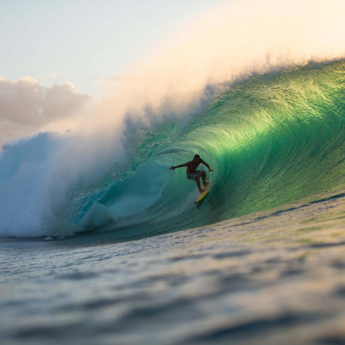 Oahu Surfing Guide: Ka He'e Nalu i O'ahu - HomeyHawaii