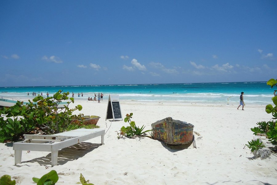 playa esperanza beach club tulum