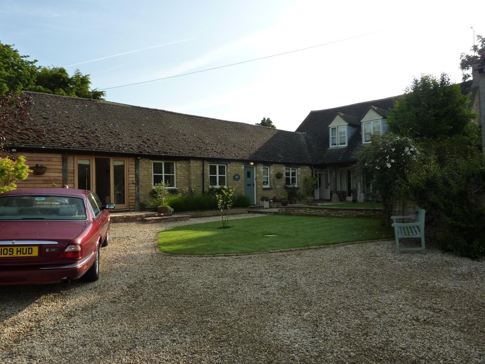 MANOR FARM BARN BED AND BREAKFAST - Prices & B&B Reviews (Bampton ...