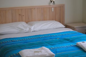 Room & Suite
