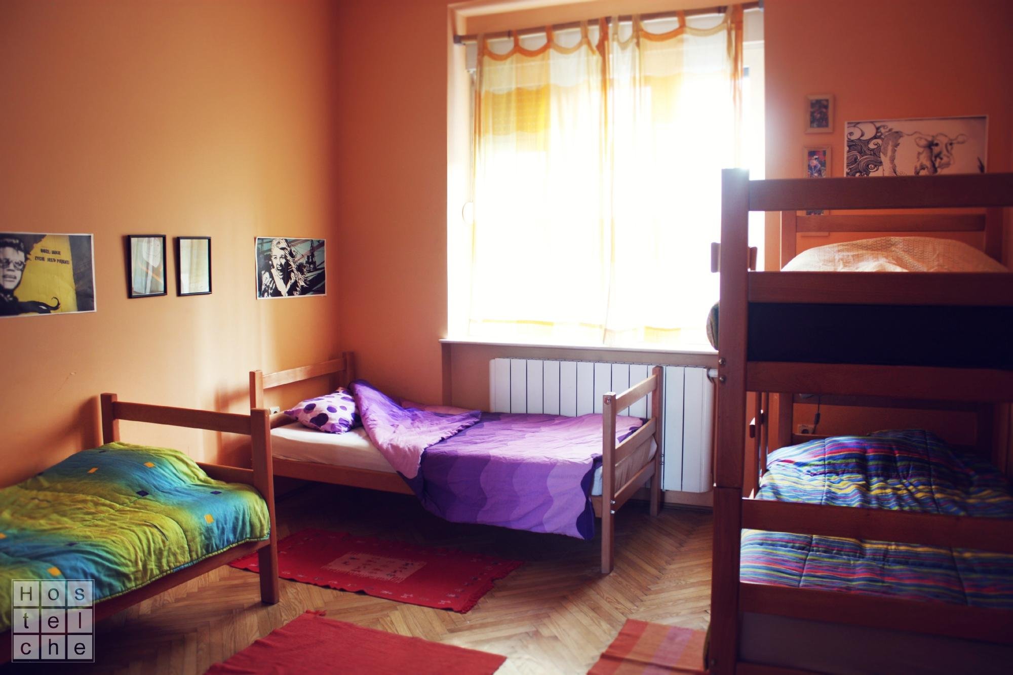 Hostelche by null