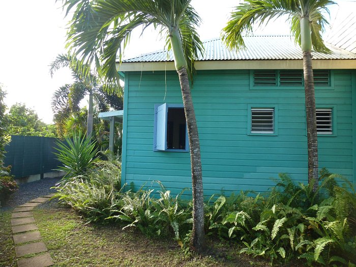 MALUEVA : location bungalows et gites à Sainte Anne en Guadeloupe MALUEVA : location bungalows et gites à Sainte Anne en Guadeloupe