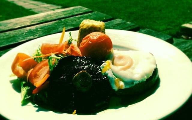 Lunch in the sun.