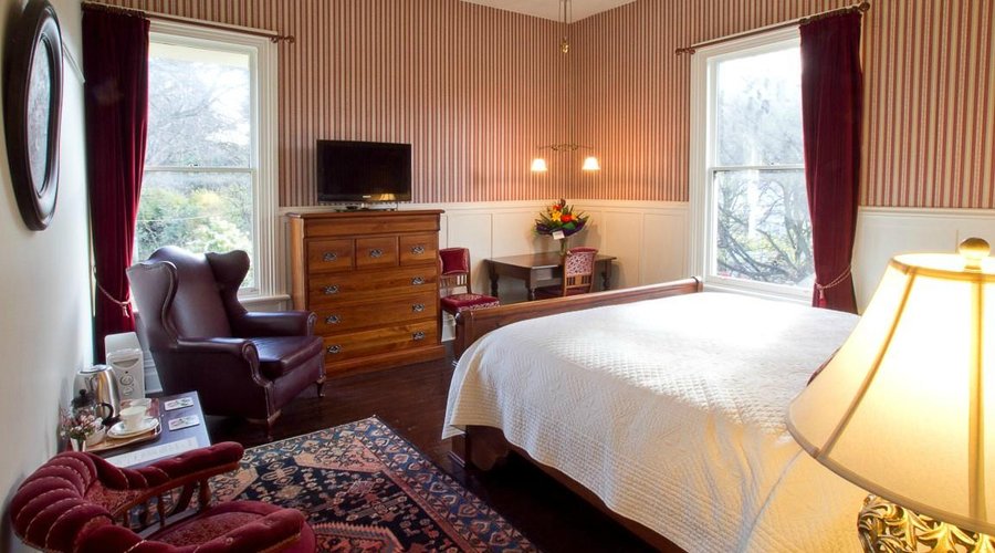 Oak Room