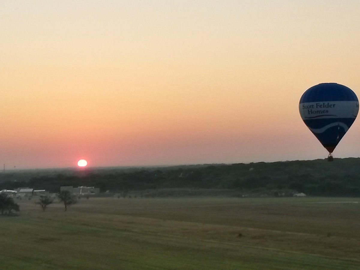 Hot Air Balloon Rides in Austin, TX - Private Hot-Air Balloon