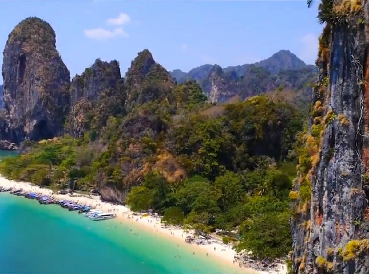 Thailand - Morning at Railay Beach - Moderately Adventurous