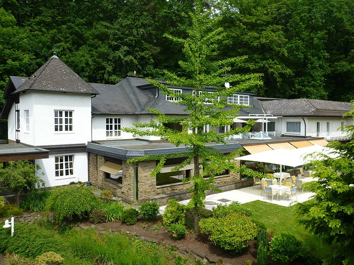 ROMANTIK WALDHOTEL MANGOLD $172 ($̶1̶9̶4̶) - Prices & Hotel Reviews - Bergisch Gladbach, Germany