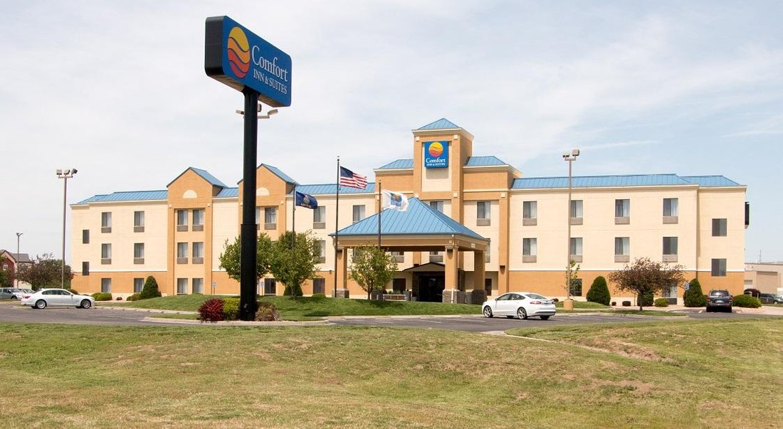 COMFORT INN & SUITES - Updated 2024 Prices & Hotel Reviews (Hutchinson, KS)