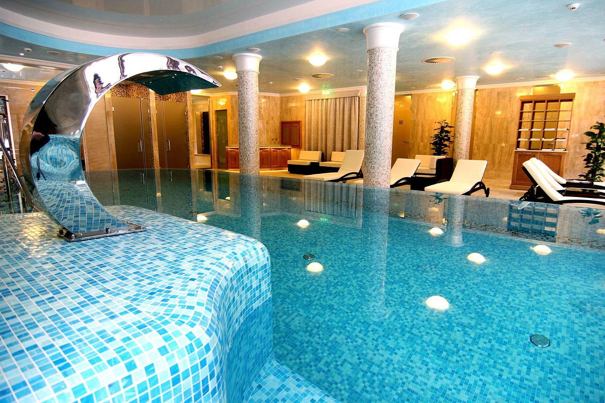 Retro Riverside Wellness Resort, hôtel à Karlovy Vary