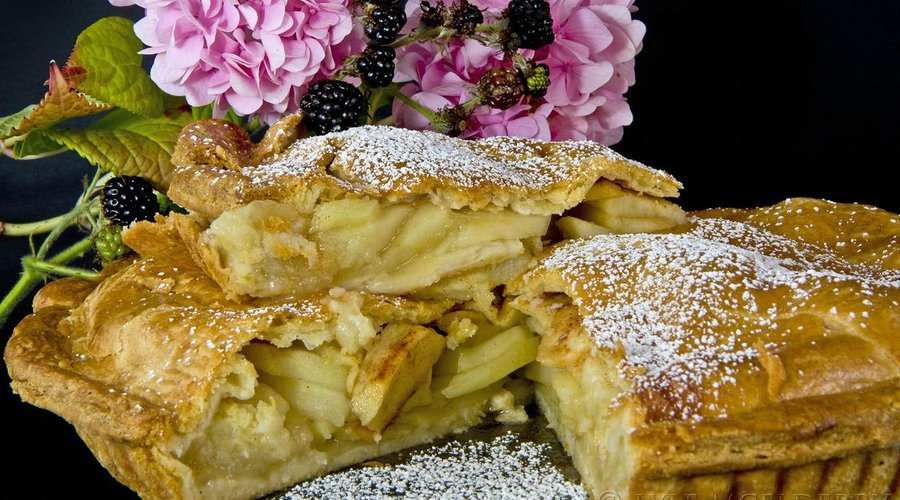 Home made Apple Pie at Greenway Cafe @ Lough Lannagh
