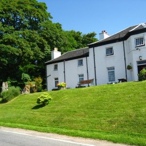 The Hotel from the loch